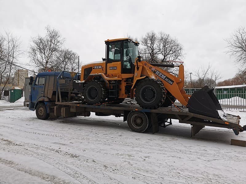 Отгрузка фронтального погрузчика HZM XC300 в г. Москва клиенту
